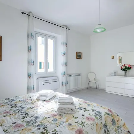 Guesthost - Florence Quiet And Modern Apartments-2